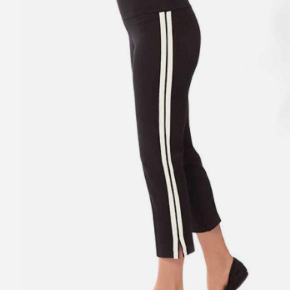 RUBY RIBBON Cropped Ponte Pant SMALL